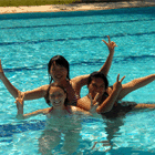 alumnas en piscina